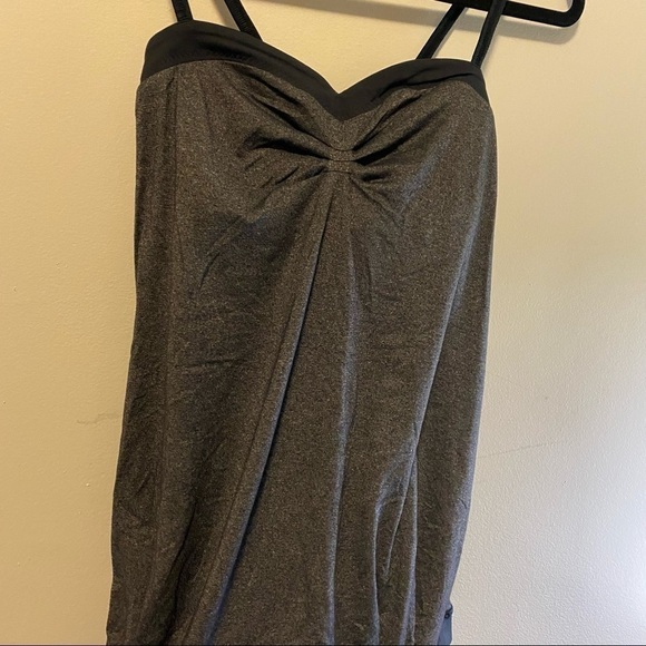 Lululemon Grey Tank 💙​​​​​ - Picture 2 of 4